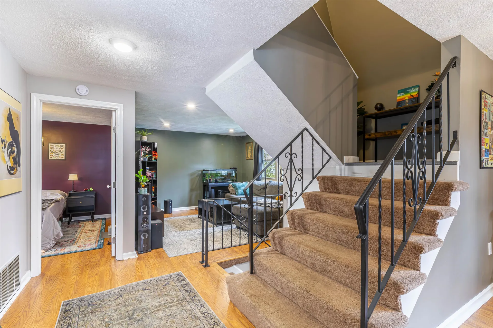 15 Elaine Drive Nashua NH 03062