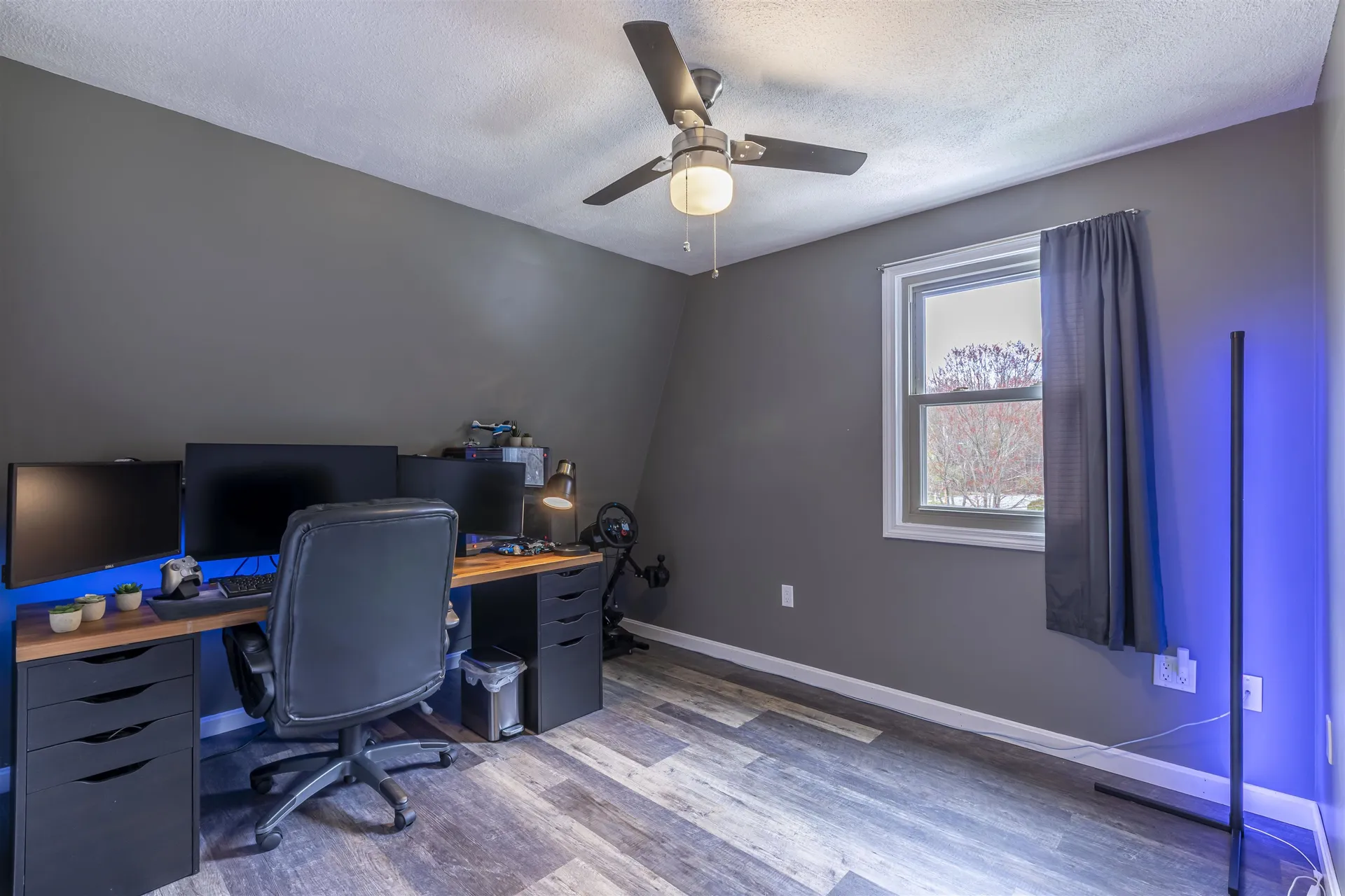 15 Elaine Drive Nashua NH 03062