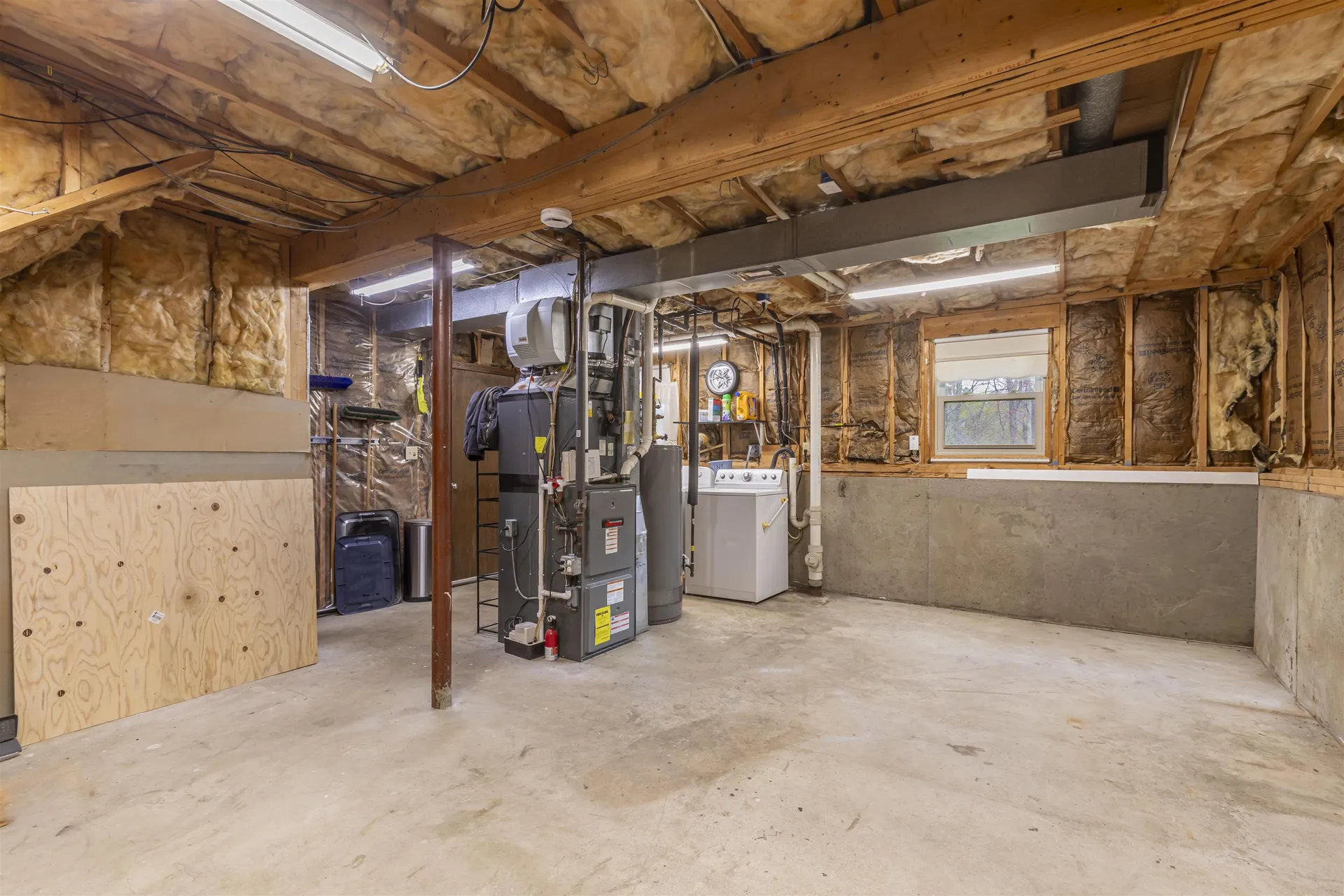 15 Elaine Drive Nashua NH 03062
