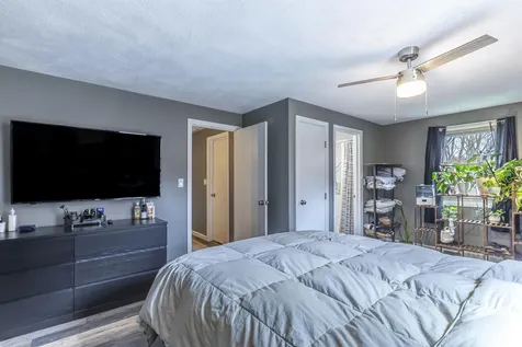 15 Elaine Drive Nashua NH 03062