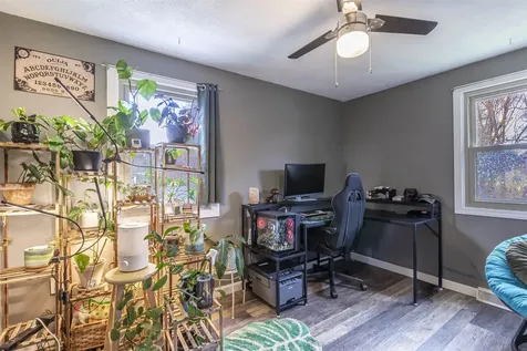 15 Elaine Drive Nashua NH 03062