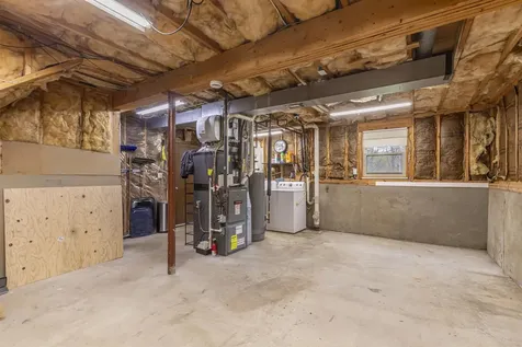 15 Elaine Drive Nashua NH 03062