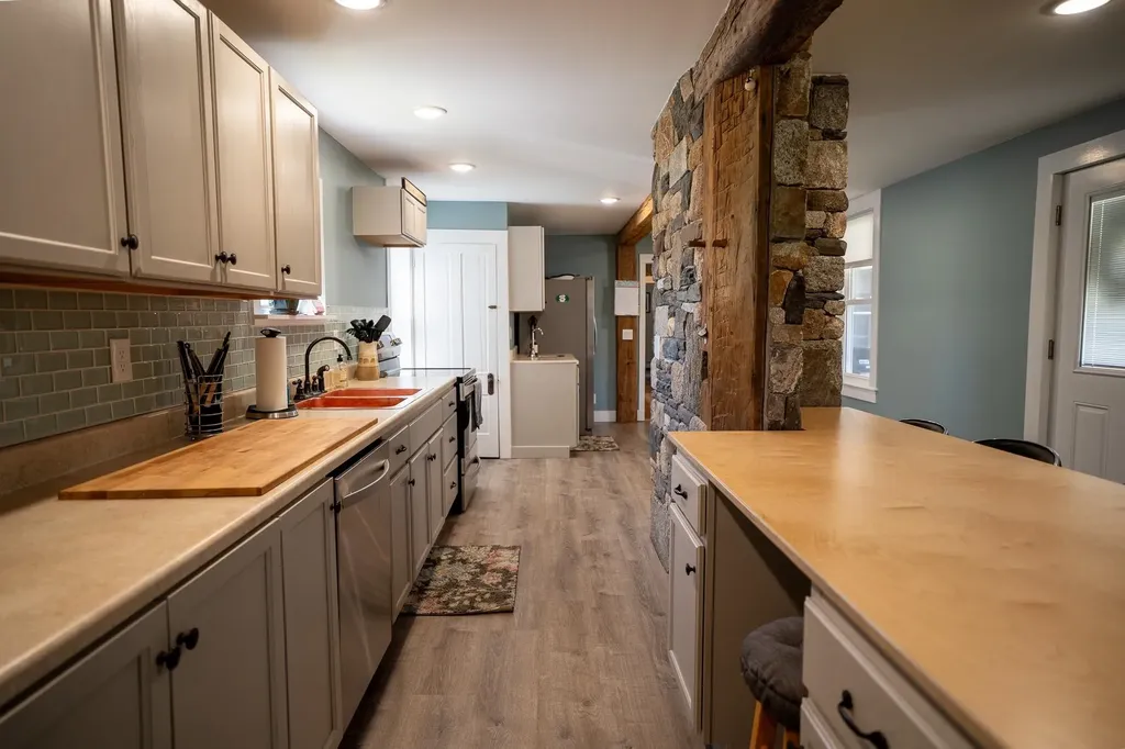 208 Summer Street St. Johnsbury VT 05819