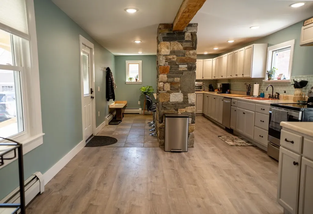 208 Summer Street St. Johnsbury VT 05819