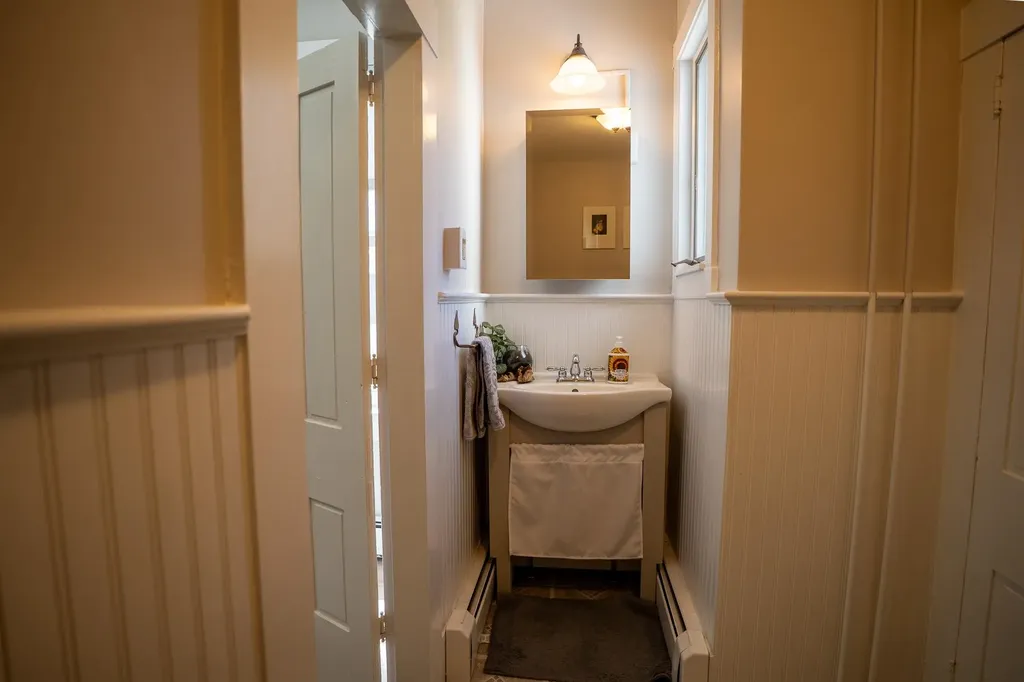 208 Summer Street St. Johnsbury VT 05819