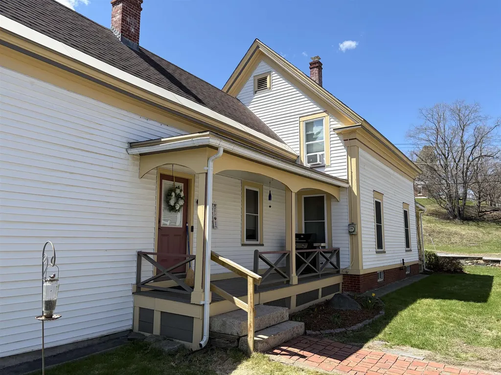 208 Summer Street St. Johnsbury VT 05819