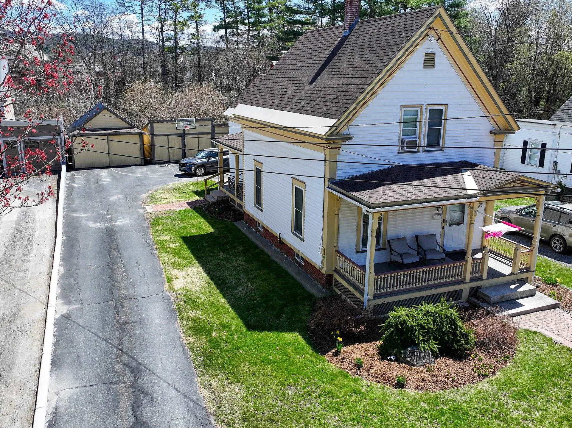 208 Summer Street St. Johnsbury VT 05819