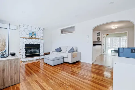 19 Strafford Road Dover NH 03820
