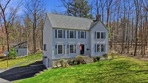 10 Virginia Court Hooksett NH 03106