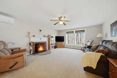10 Virginia Court Hooksett NH 03106