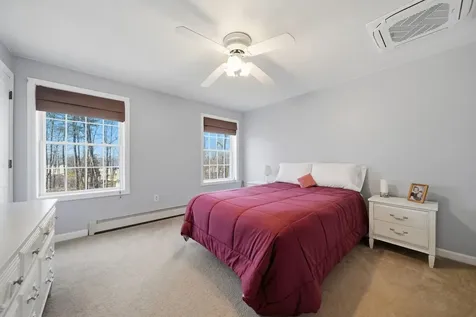 10 Virginia Court Hooksett NH 03106