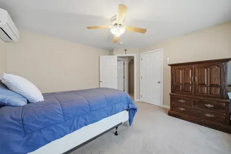 10 Virginia Court Hooksett NH 03106