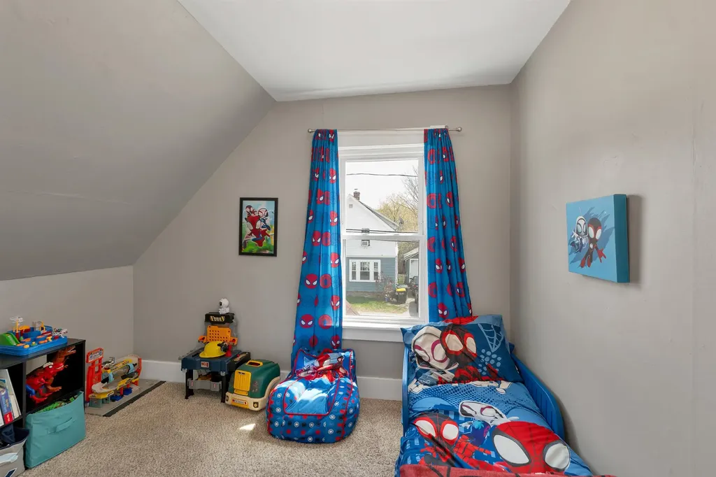 42 Joliet Street Laconia NH 03246