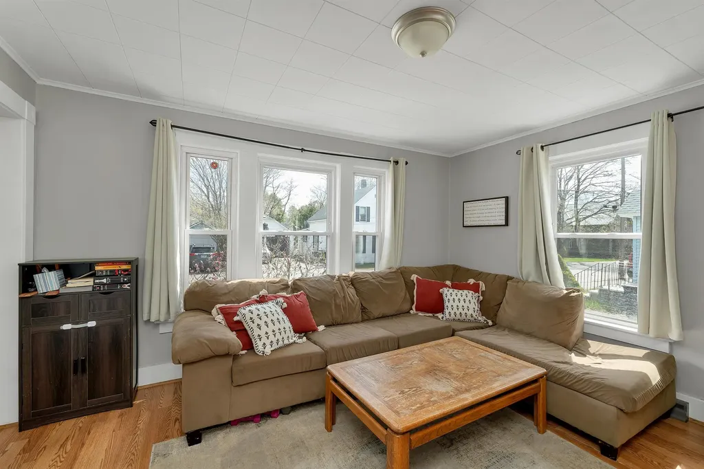 42 Joliet Street Laconia NH 03246