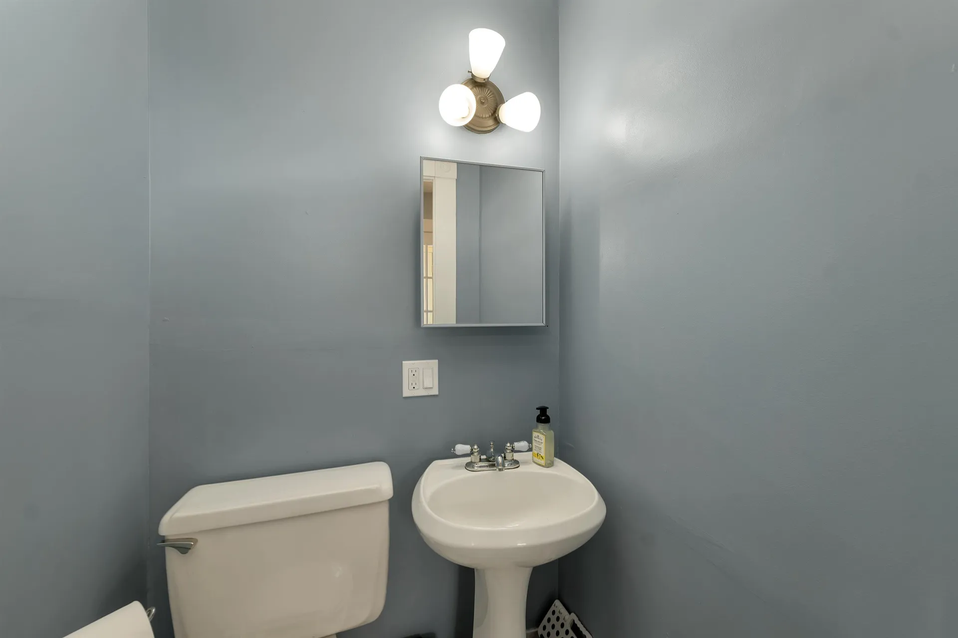 42 Joliet Street Laconia NH 03246