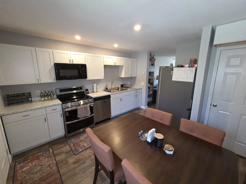 67 Glen Street Farmington NH 03835