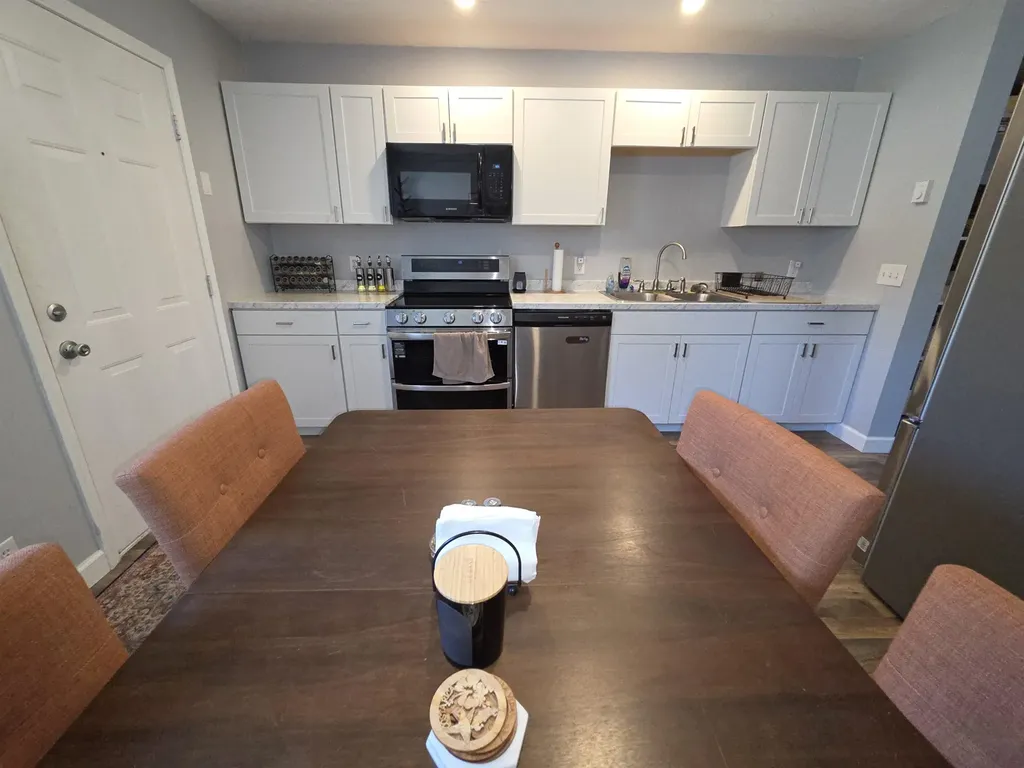 67 Glen Street Farmington NH 03835