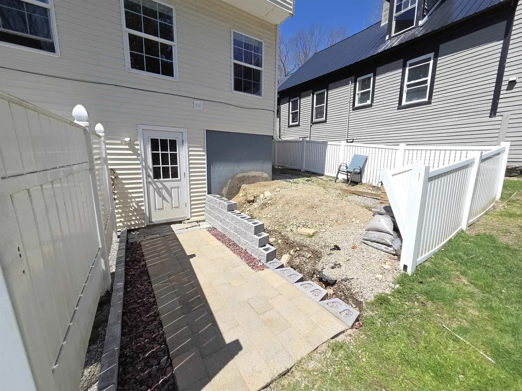 67 Glen Street Farmington NH 03835
