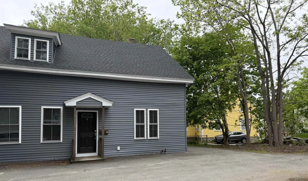 4 Elm Street Newmarket NH 03857