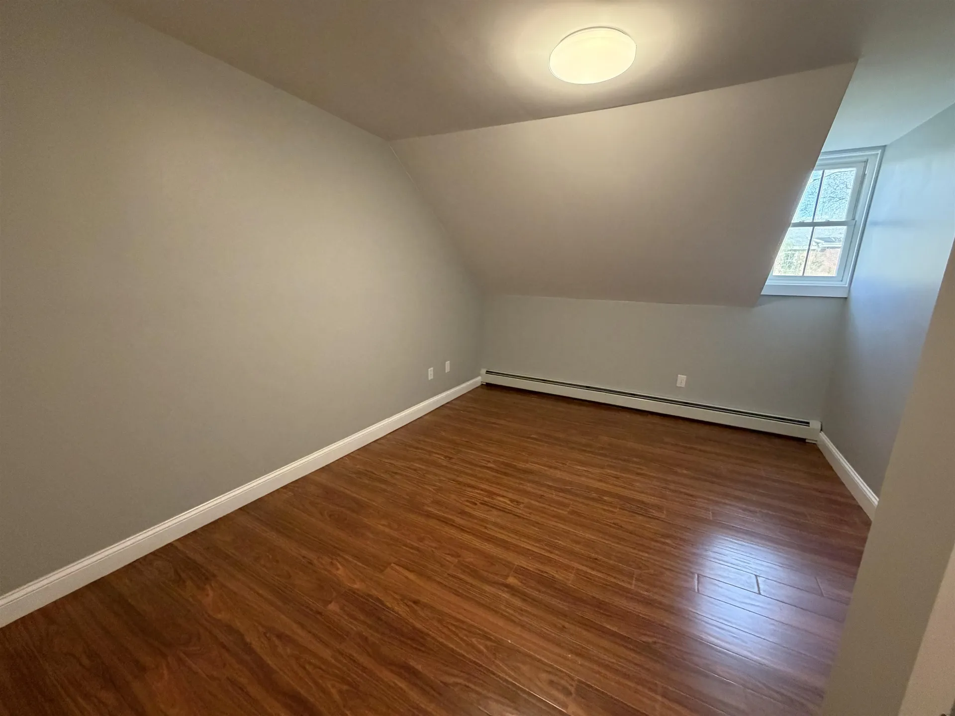 4 Elm Street Newmarket NH 03857