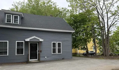 4 Elm Street Newmarket NH 03857