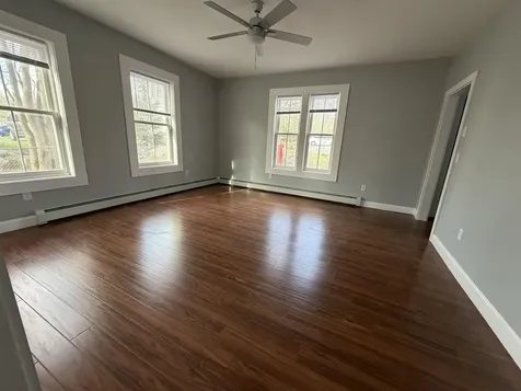 4 Elm Street Newmarket NH 03857