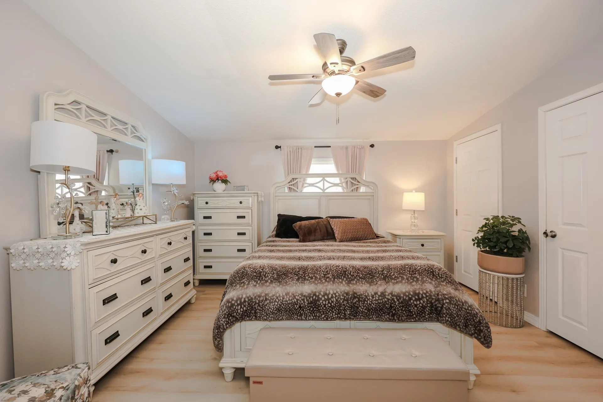 100 Ledgewood Way Manchester NH 03104
