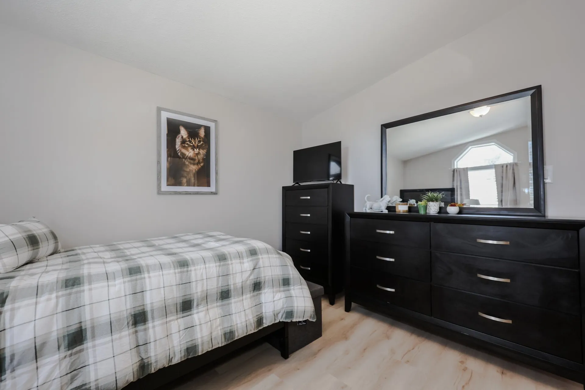 100 Ledgewood Way Manchester NH 03104