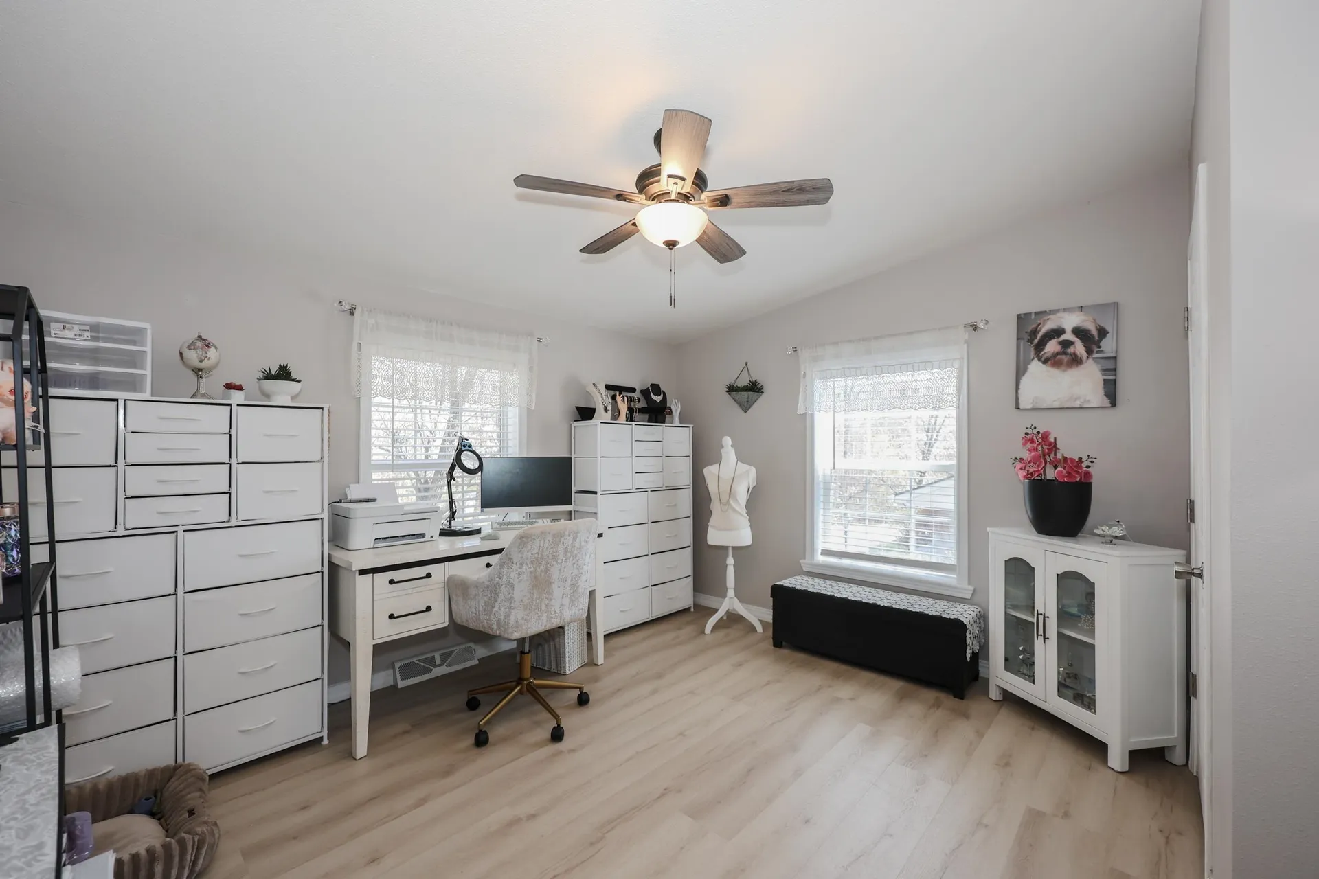 100 Ledgewood Way Manchester NH 03104