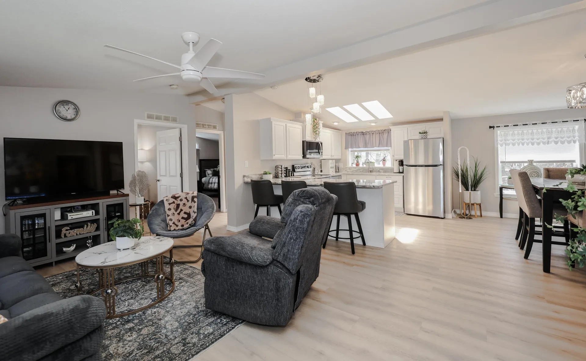 100 Ledgewood Way Manchester NH 03104