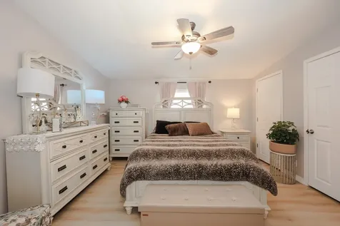 100 Ledgewood Way Manchester NH 03104