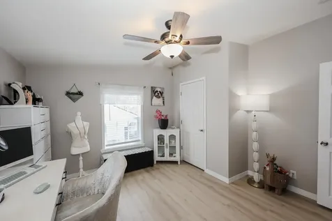 100 Ledgewood Way Manchester NH 03104