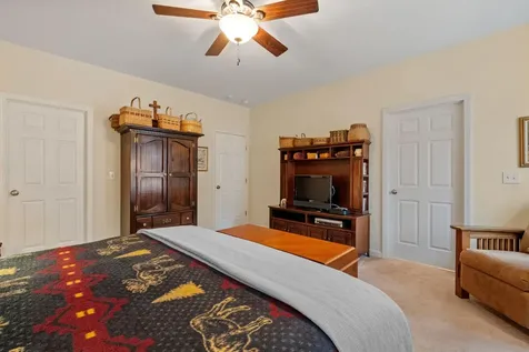 29 Port Way Laconia NH 03246