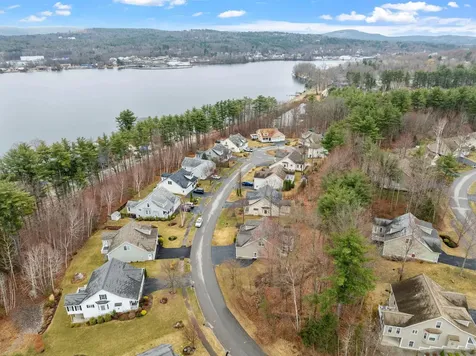 29 Port Way Laconia NH 03246