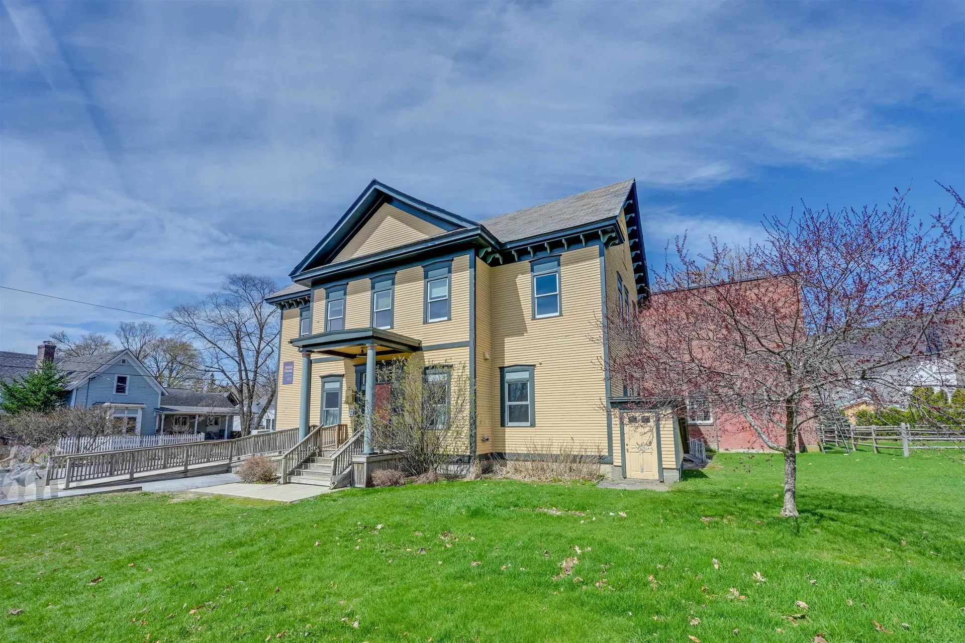 14 School Street Bristol VT 05443
