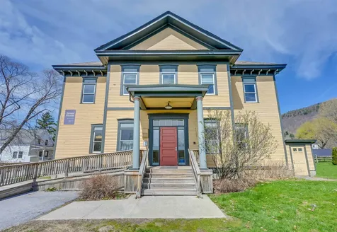 14 School Street Bristol VT 05443