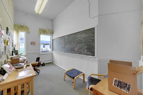 14 School Street Bristol VT 05443