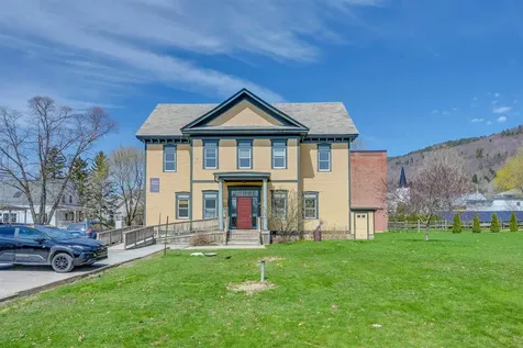 14 School Street Bristol VT 05443