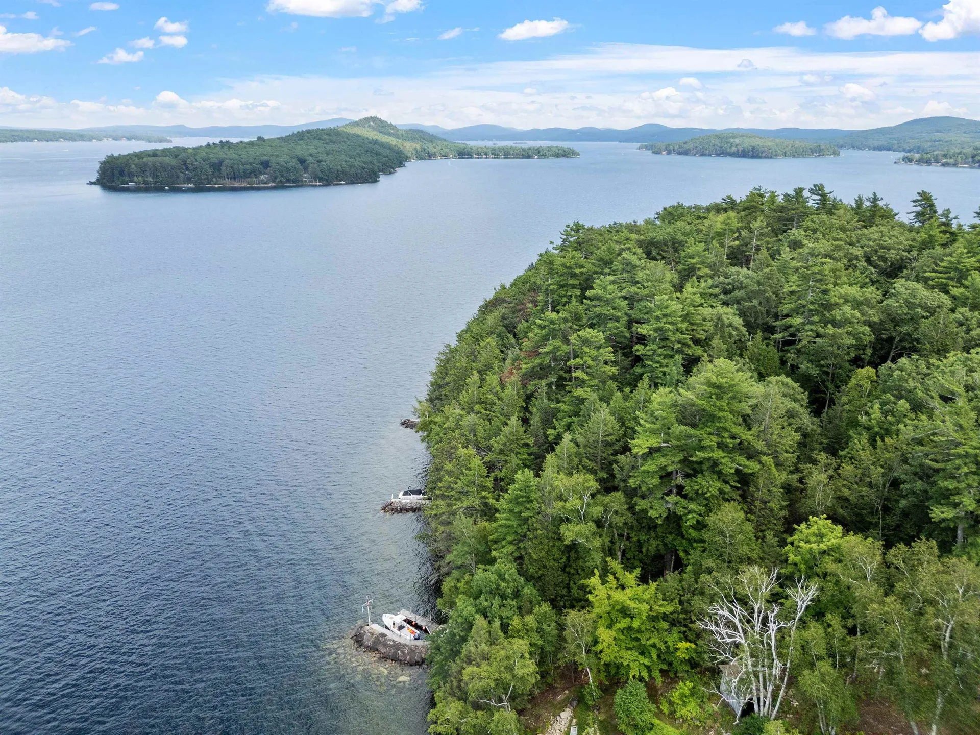 4 Diamond Island Gilford NH 03249