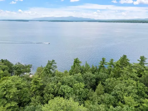 4 Diamond Island Gilford NH 03249