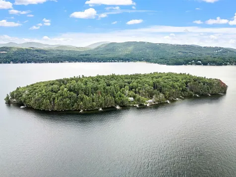 4 Diamond Island Gilford NH 03249
