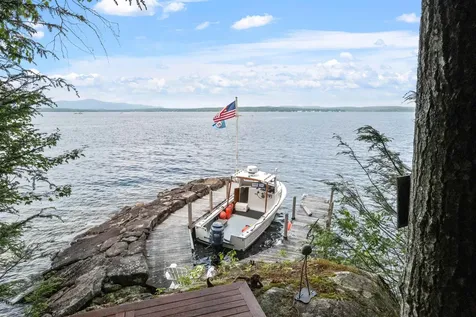 4 Diamond Island Gilford NH 03249