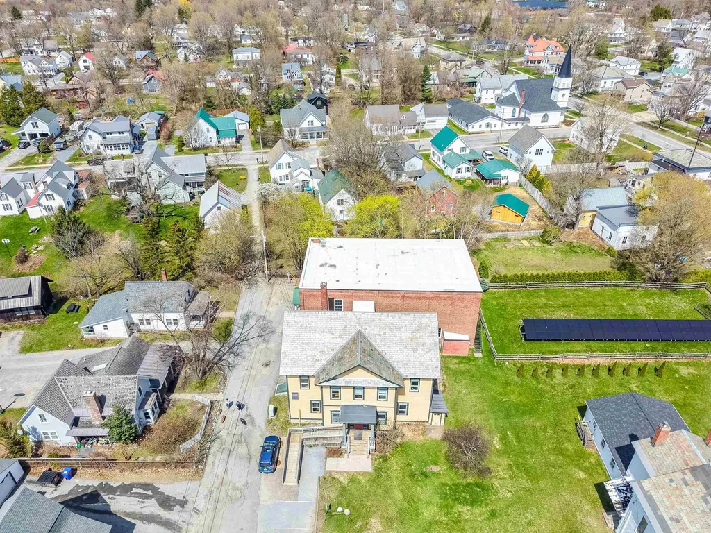 14 School Street Bristol VT 05443