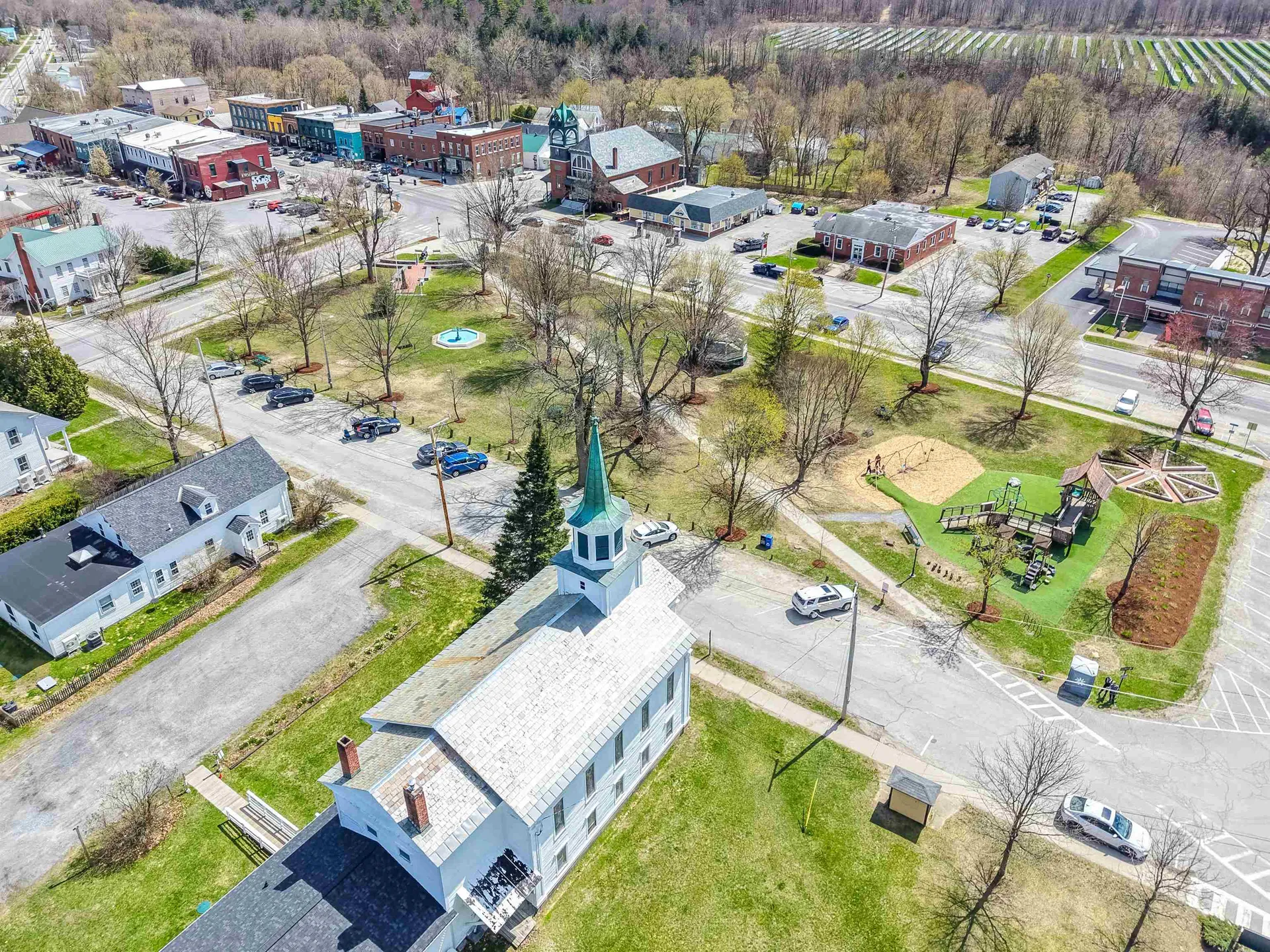 14 School Street Bristol VT 05443