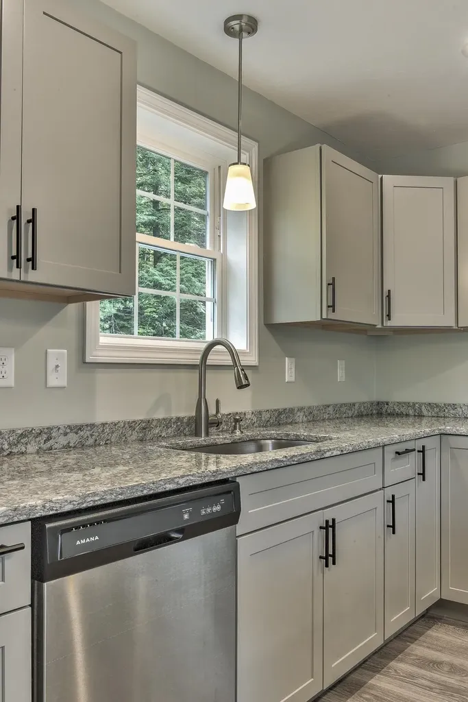 9 Asheley Avenue Hinsdale NH 03451