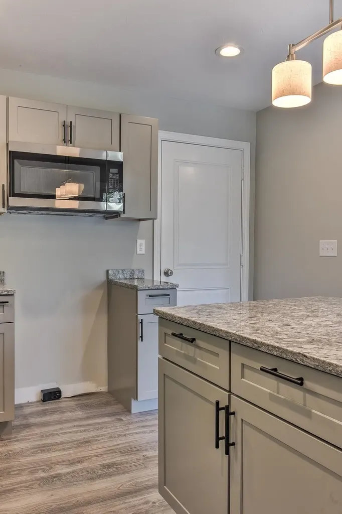 9 Asheley Avenue Hinsdale NH 03451