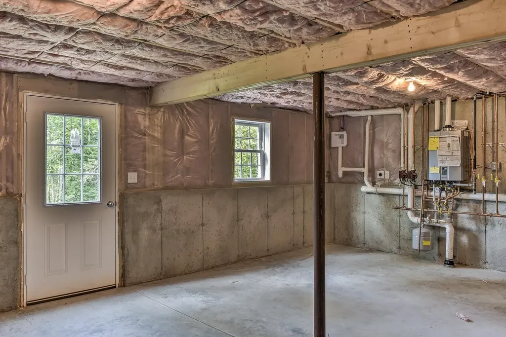 9 Asheley Avenue Hinsdale NH 03451