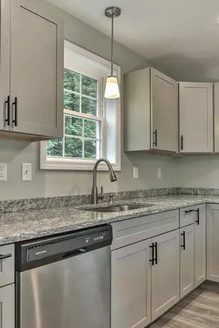 9 Asheley Avenue Hinsdale NH 03451