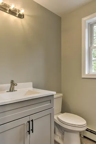 9 Asheley Avenue Hinsdale NH 03451