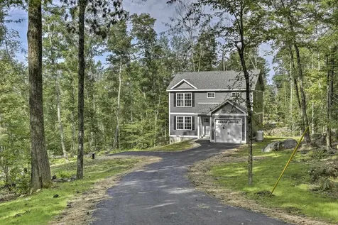 9 Asheley Avenue Hinsdale NH 03451